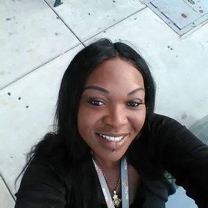 Meet your Posher, Renee